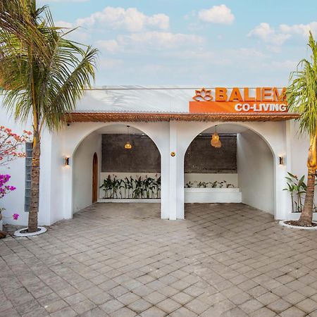 Aparthotel Baliem Coliving à Jimbaran Extérieur photo